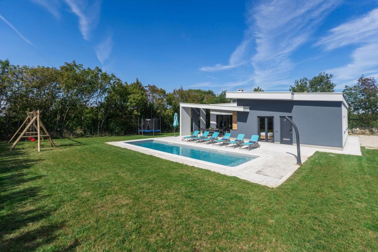 Villa Mariva Žminj Eksteriør billede