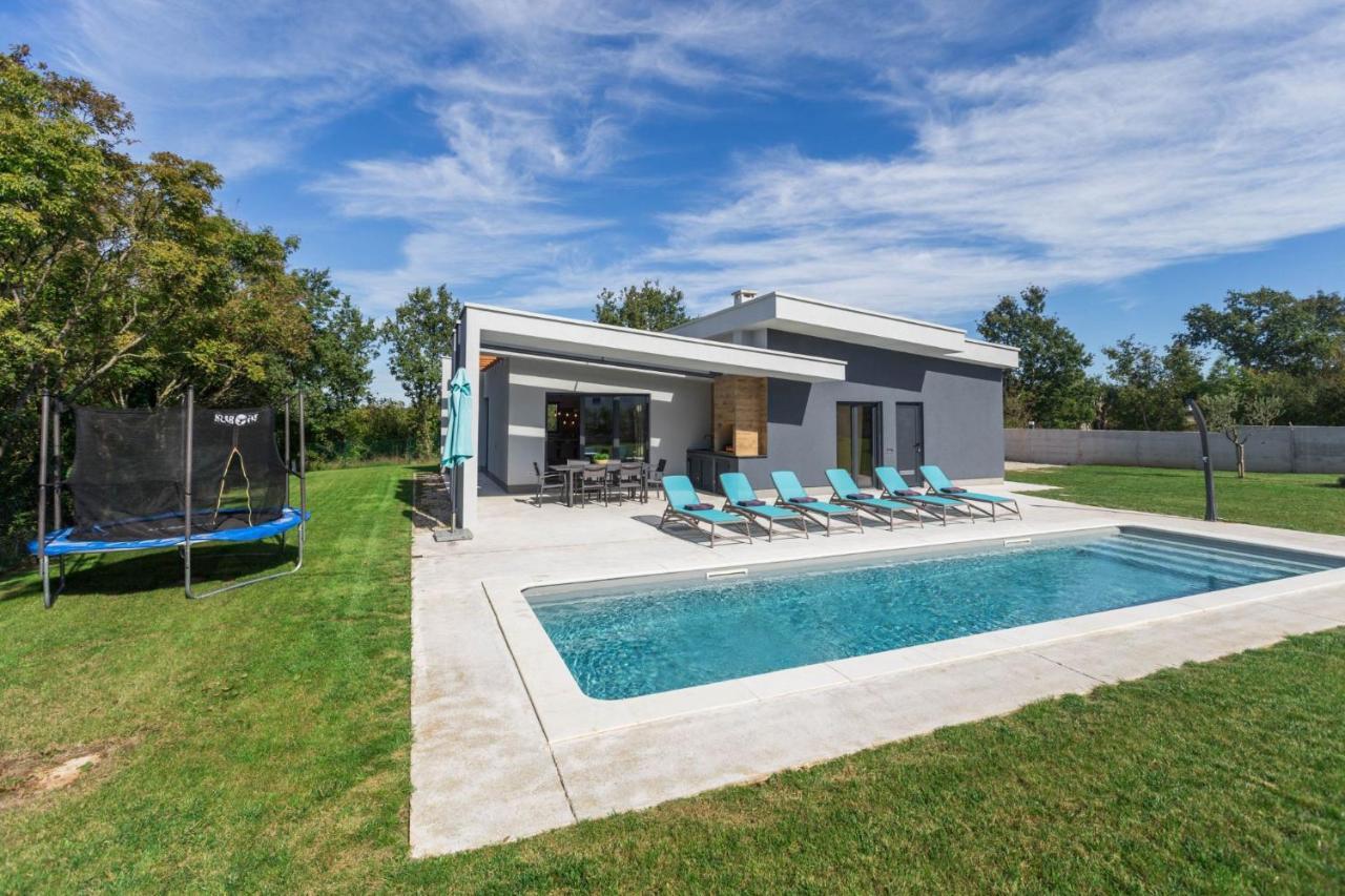 Villa Mariva Žminj Eksteriør billede